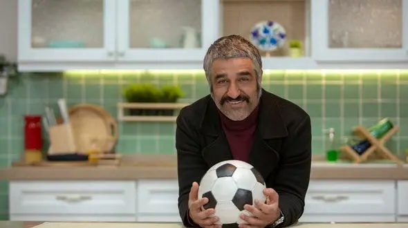  دعوای پژمان جمشیدی با یک بچه !/ آقای بازیگر را شُست ! + فیلم