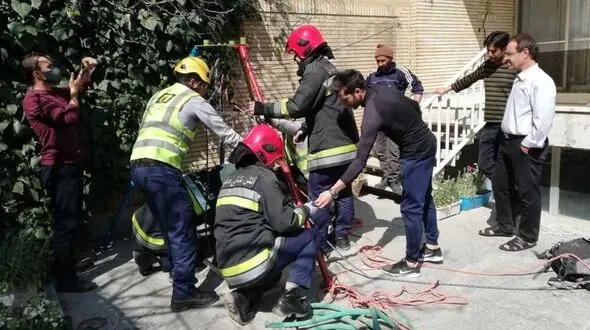 سقوط عجیب جوان اصفهانی به چاه 15 متری در خانه + عکس ها
