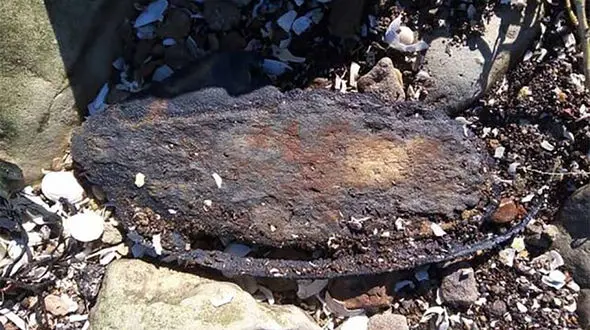 کشف یک کفش ۳۰۰۰ ساله + عکس و جزییات باورنکردنی