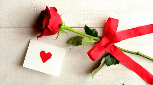 خواسته های جنسی ام را به همسرم بگویم؟ / چه رازهایی را باید گفت و چه رازهایی را نباید گفت؟ 