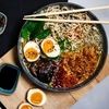 پروتئین بار شکلاتی و رامون تند / خوشمزگی و سلامتی در یک گاز
