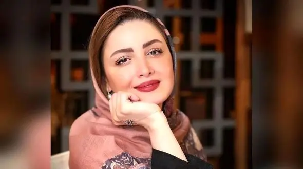 عکس عاشقانه شیلا خداداد و شوهر پزشکش روی تراس خانه شان در ایران