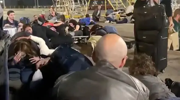 شلیک ۲ موشک از سمت یمن فرودگاه بن گوریون را فلج کرد/ فرار گسترده صهیونیست‌ها+ فیلم