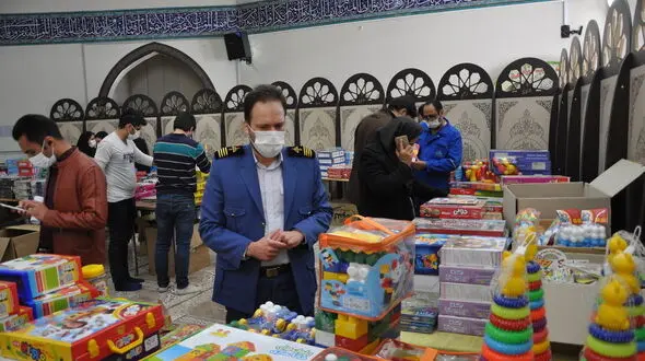 نمایشگاه کتاب و لوازم کمک آموزشی شرکت پالایش نفت اصفهان در حال برگزاری است
