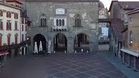 وضعیت شهر برگامو کانون بحران کرونا در شمال ایتالیا + فیلم