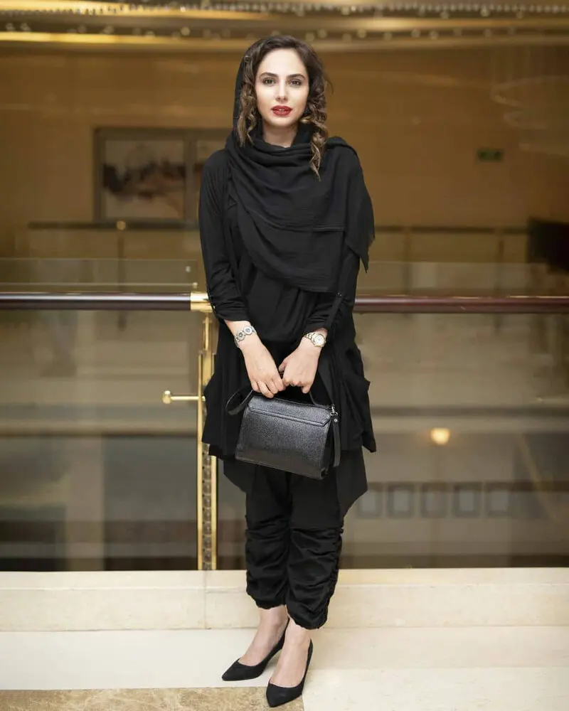 رعنا آزادی ور