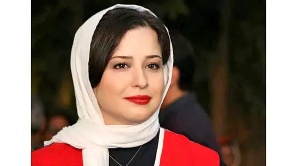 مهراوه شریفی نیا در کنار دوستان و آشنایان