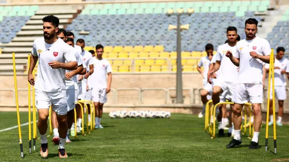 کاروان پرسپولیس به تاجیکستان رسید/ تصاویری از استقبال هواداران