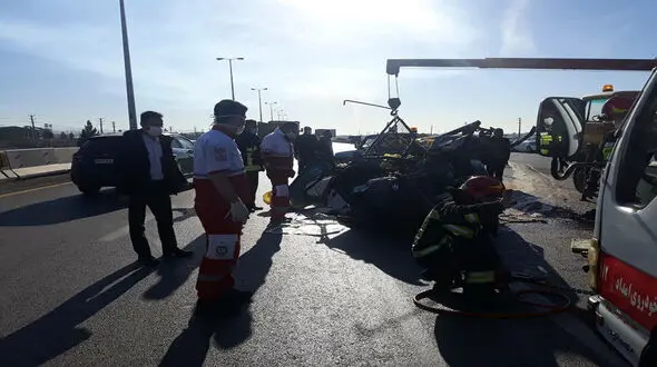 تصادف مرگبار در جاده قزوین / 2 نفر در دم جان باختند + عکس