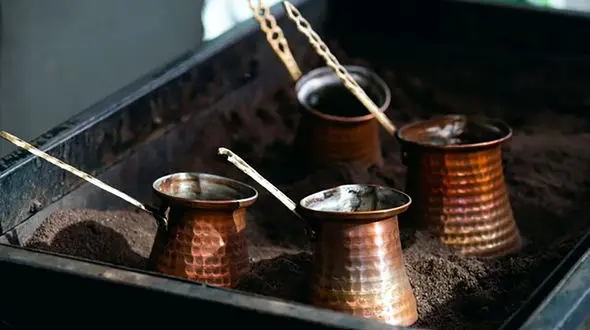 مسمومیت 5 کودک با خوردن قهوه در اهواز + جزییات