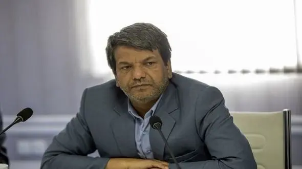 کاهش 30 درصدی حقوق اساتید دانشگاه غیرقانونی است / وزارت علوم وظیفه دارد که دستمزدها را افزایش دهد