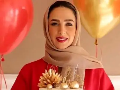 فیلم / حضور بازیگران درجشن تولد فوق مجلل همراه با دیجی و گل‌آرایی فوق‌العاده‌یِ سوگل طهماسبی / از  مرجان گلچین، معصومه کریمی، زهرا داوودنژاد و.../ چقدر این بازیگر باوقاره