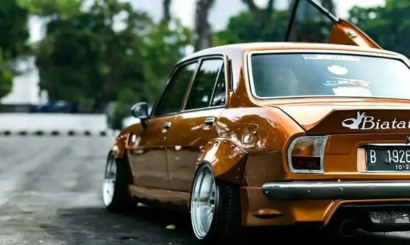 طراحی بدنه پژو ۵۰۴