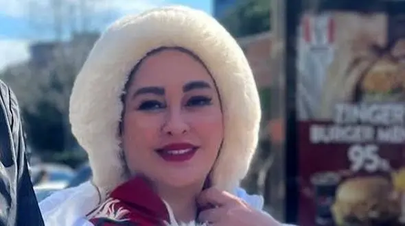 فیلم/ تغییر چهره دوباره الهام حمیدی در جشن تولد 48 سالگی‌اش؛ از تغییر فرم ابرو تا لاغری شدید صورت...!