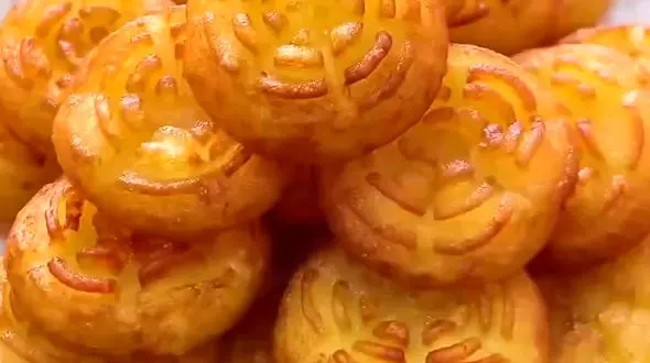 طرز تهیه پیتزا سریع وآسان و سیب زمینی ترد در منزل