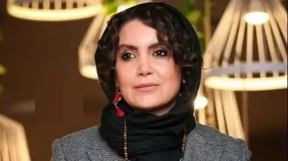 عکس ها / نگاهی به چیدمان مجلل خانه  دوبلکس  سامیه لک بازیگر سریال آنام با منظره چشم نواز/ از لوستر آویز مجلل تا تابلو های هنری، مبلمان چستر و...