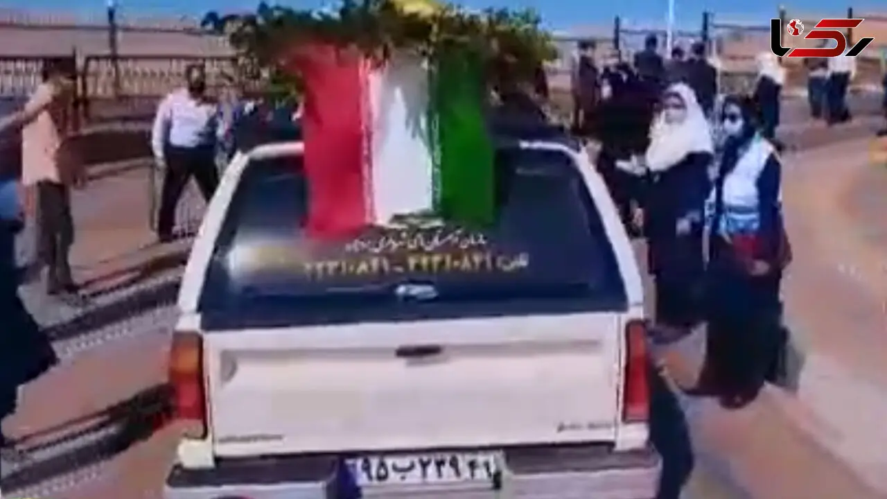 خاکسپاری پیکر نخستین زن پرستار کرونایی ها در لرستان با ادای احترام نظامی + فیلم 