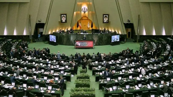 قوه قضائیه به پرونده تخلفات دولت قبل رسیدگی کند