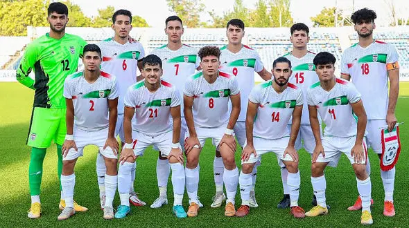 ماجرای استخر مختلط در اردوی تیم ملی ایران چه بود؟ / افشاگری عجیب علیه مربی