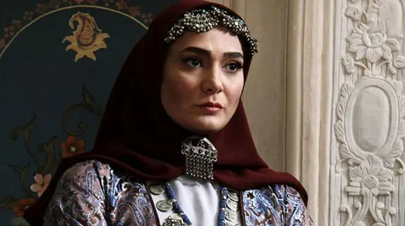 تیپ و استایل جدید «جواهر» سریال بانوی عمارت بعد 7 سال+عکس