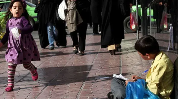 کارکردن کودکان زیر۶ سال جرم است؛ اگر دیدید با ۱۲۳ تماس بگیرید