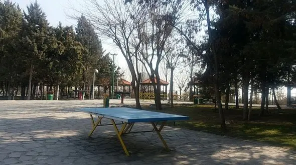 ساخت یک مسجد دیگر در یک پارک دیگر، در فاصله ۳۰۰ متری مسجد جامع!