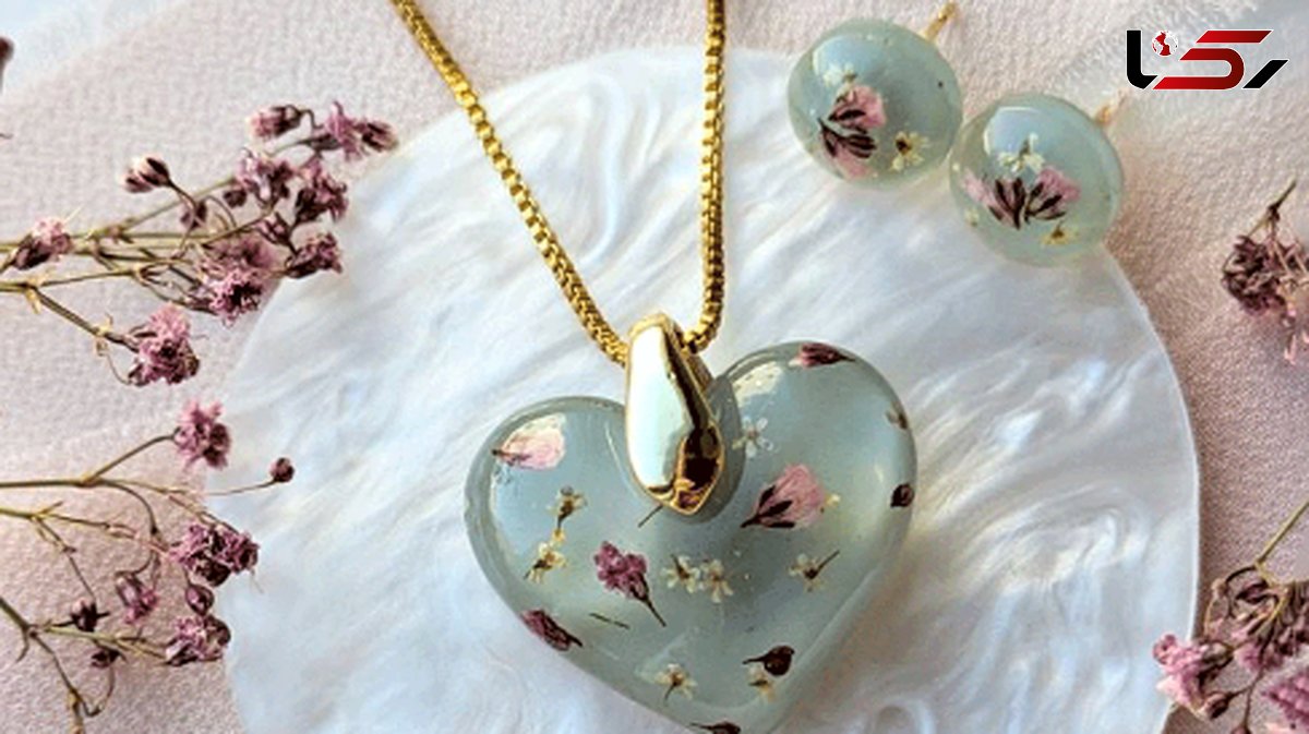  گردنبند رزینی قلبی انتخابی زیبا و متفاوت برای شما + عکس 