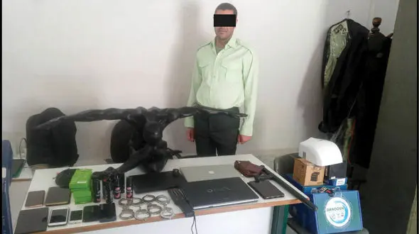 این مرد اسپورتیج سوار بازار مشهد را بهم ریخت! + عکس اسفندیار