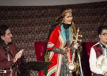 فیلم آواز محلی/ گلسو حشمت رجب زاده خرم آبادی ها رو به وجد آورده/ استادانه خوانده و نواخته