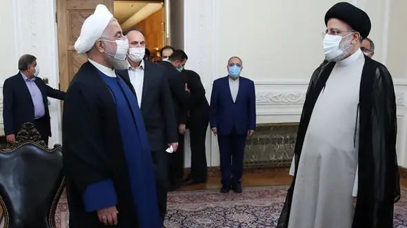 رئیسی نهاد ریاست جمهوری را از روحانی تحویل گرفت + فیلم