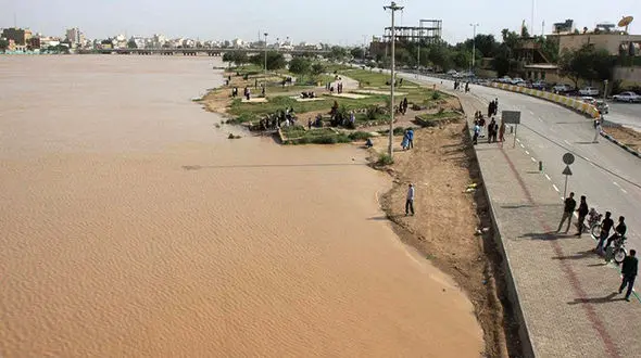 خودکشی یک مرد در رودخانه کارون + عکس محل حادثه