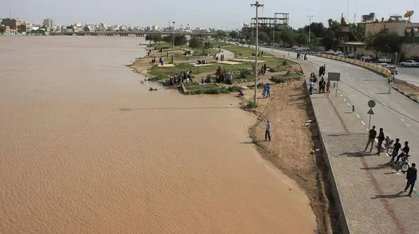 خودکشی یک مرد در رودخانه کارون + عکس محل حادثه