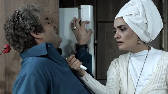 منتشر شد / آهنگ دل من با صدای بابک جهانبخش و بازی حسین یاری و میترا حجار + فیلم