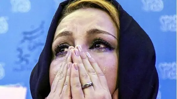 فیلم گریه‌های تلخ بهنوش بختیاری در شام ایرانی: الان همه میگن این هم آشپزی بلد نیست، هم گداست، هم خسیس!