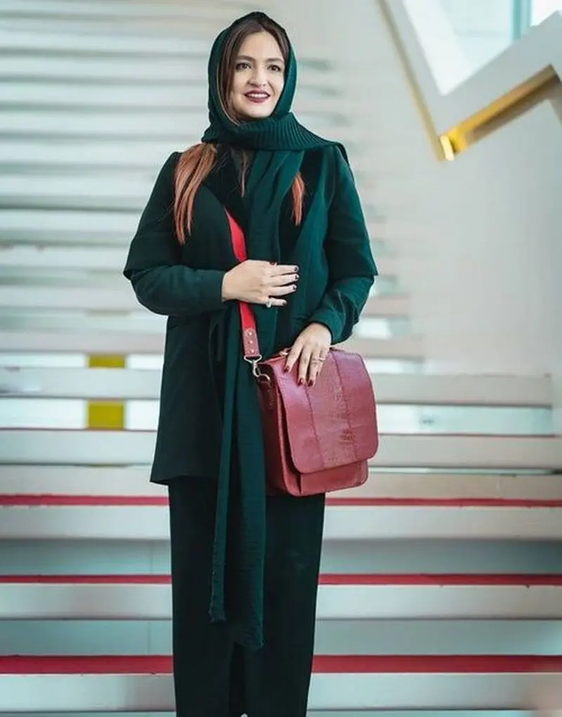 گلاره عباسی