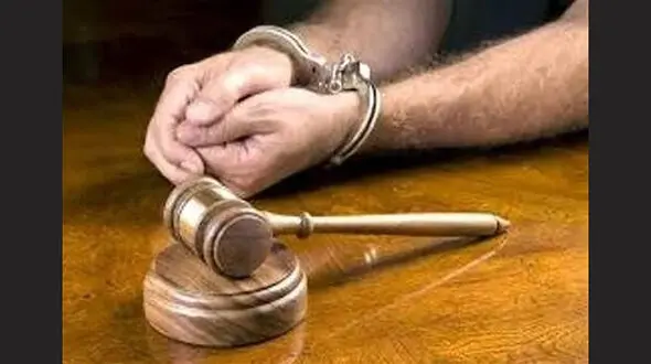 قتل زن ۵۵ ساله فقط بخاطر ۶ النگوی طلا ! / داخل سوپر مارکت رخ داد 