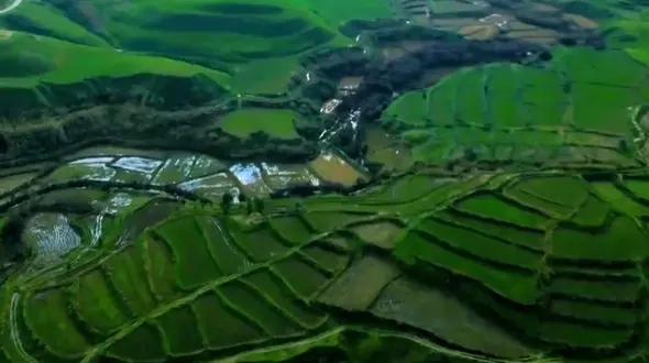 از دشت سوسن در شهر ایذه تا خوزستان، زراس