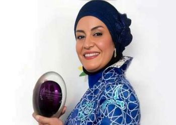 سنگ تمام ملیکا زارعی برای تولد ۵۰ سالگی خواهرش مریلا زارعی/ وقتی عشق خواهرانه از قاب تصویر هم بیرون می‌زند + عکس ها