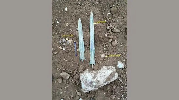 کشف یک گور باستانی در املش  