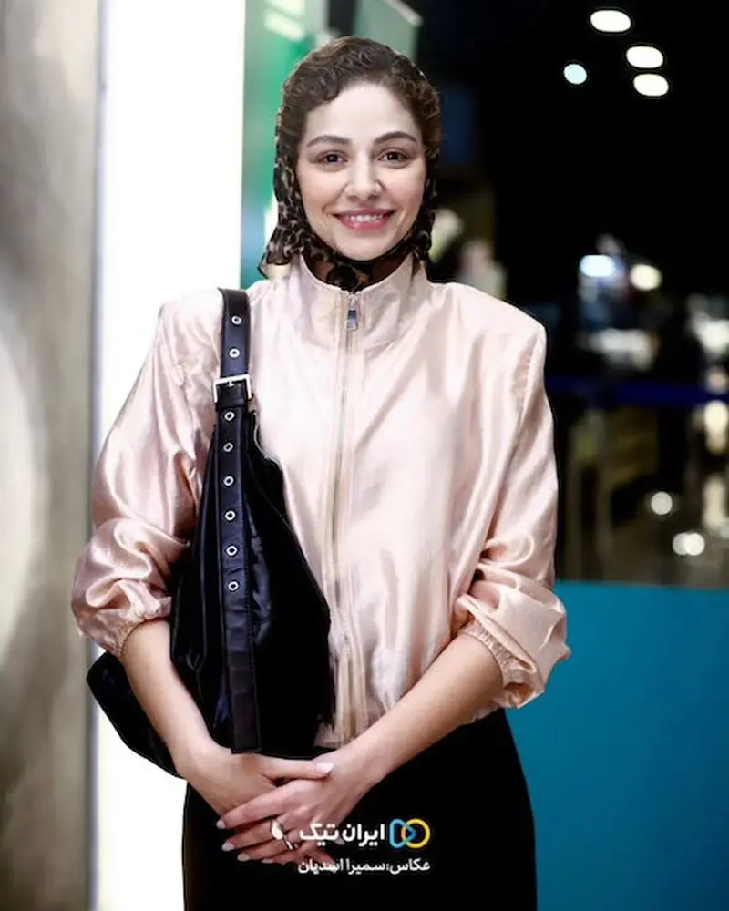 بامبرجکت صورتی مهتاب ثروتی