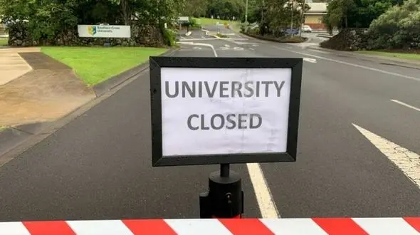 یک مبتلا به کرونا  تمام شهر را تعطیل کرد!