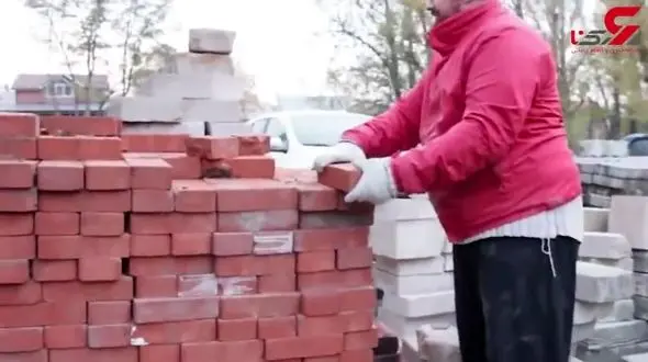 نصف کردن آجر با یک دست + فیلم