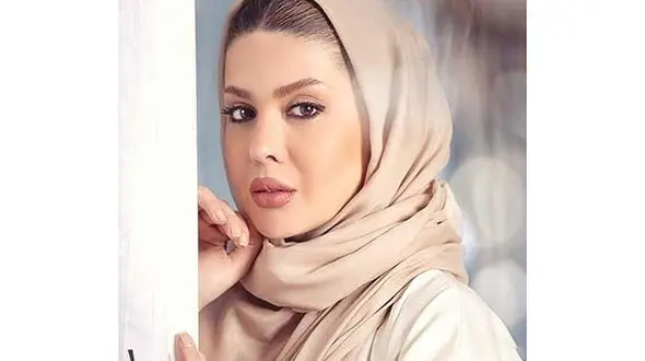 عاشقانه های غمگین نازنین کریمی