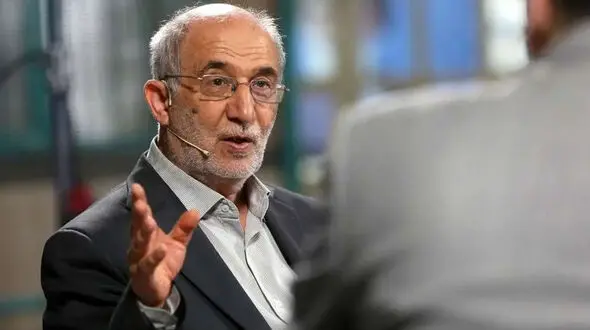 سه روز قبل از جنگ به شمخانی گفتم جنگ با ترور رهبر شروع می‌شود، گفت رهبری را پیدا نمی‌کنند / ناگفته های سردار علایی + فیلم