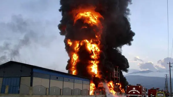 آتش سوزی وحشتناک در شیراز + عکس 