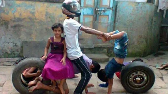 خلاقیت خنده دار جوان ایرانی تا قبل از ظهور اینترنت و فضای مجازی برای تفریح و سرگرمی/ چه دلخوشی هایی داشتیم قبلا 