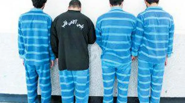 نقشه پلید 4 مرد در اتوبان ساوه برای رانندگان کامیون / 2 نفر هنوز فراری هستند! + عکس 