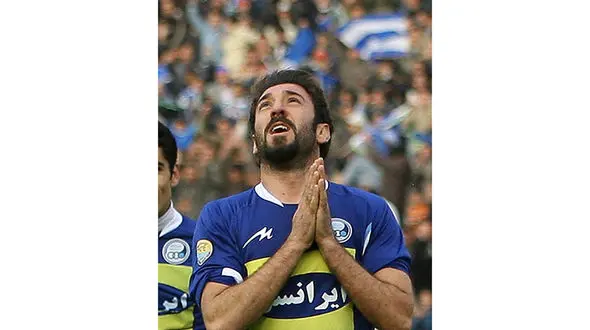  علی انصاریان از پرسپولیس تا استقلال