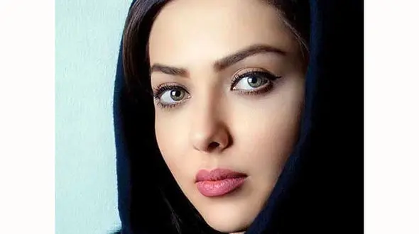 اتفاق عجیب برای لیلا اوتادی در تلویزیون ! / از خانم بازیگر بعید بود !