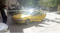 عکس های صحنه تیرباران زن مشهدی داخل تاکسی زرد رنگ توسط شوهرش / با فرار راننده قاتل خودش را هم خلاص کرد 